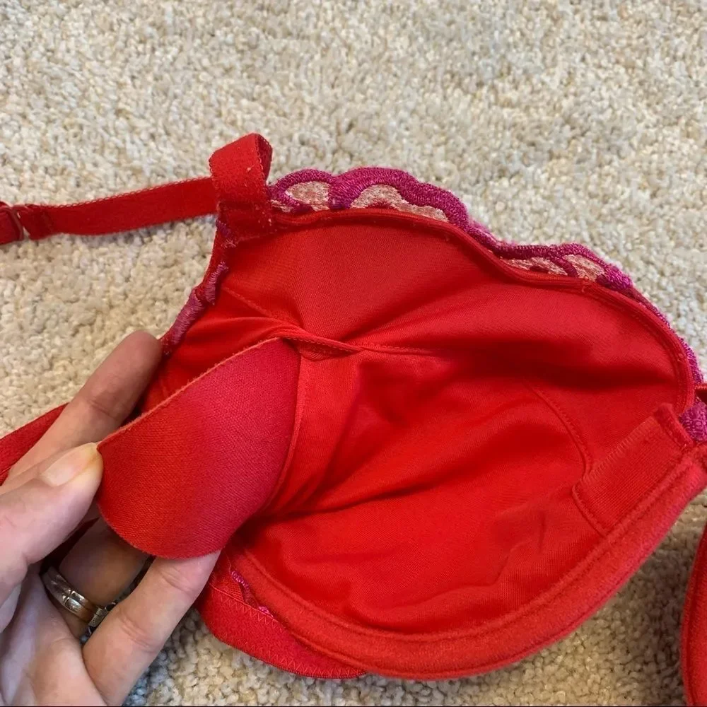 La Senza red floral padded bra size 36D - Picture 5 of 5